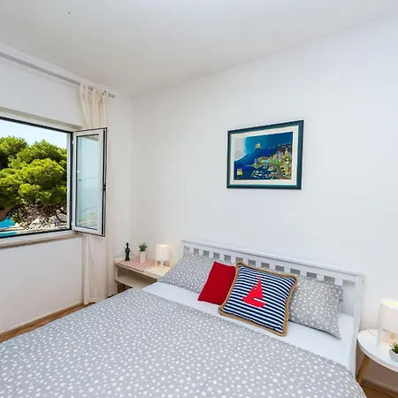 Apartment Stella Mia With A Sea View
