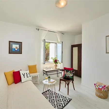 Stella Mia With A Sea View